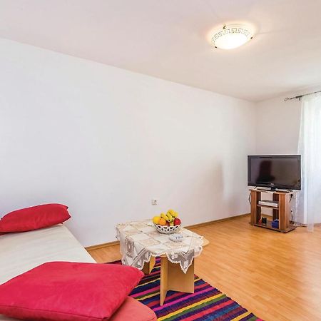Awesome Apartment In Senj With Wifi 외부 사진