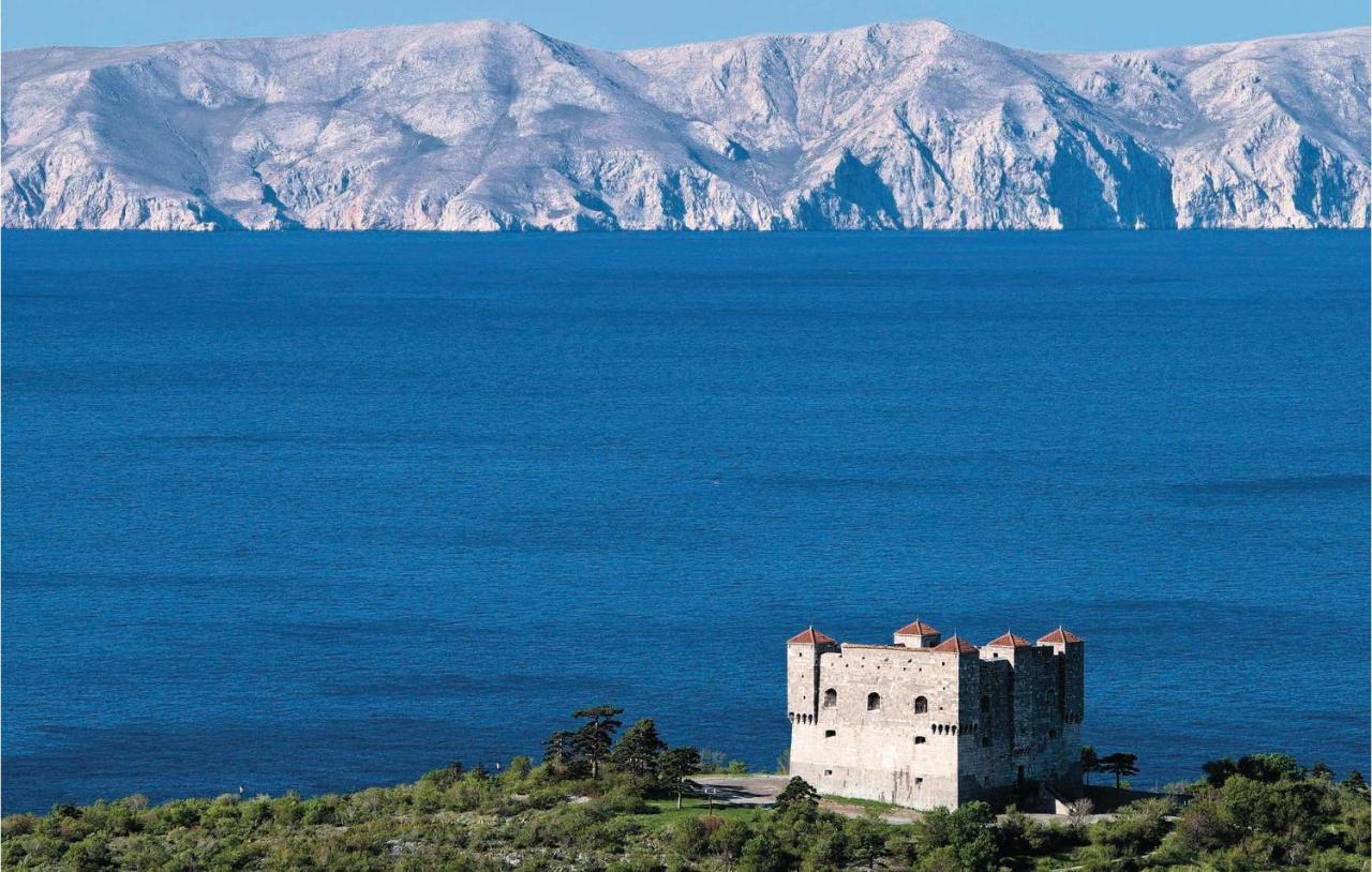 Awesome Apartment In Senj With Wifi 외부 사진