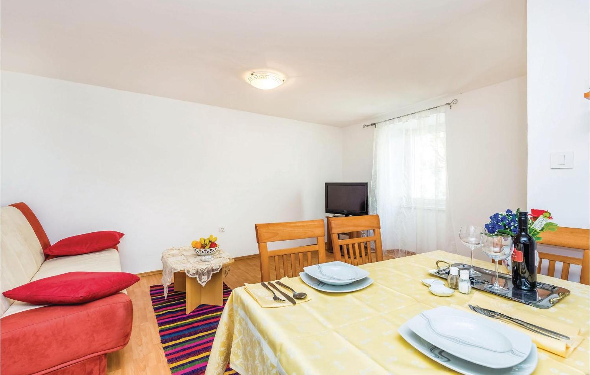Awesome Apartment In Senj With Wifi 외부 사진